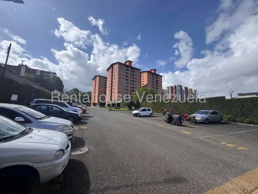 Apartamento (1 Nivel) en Alquiler en Avenida Ferro Tamayo, Tachira - 2