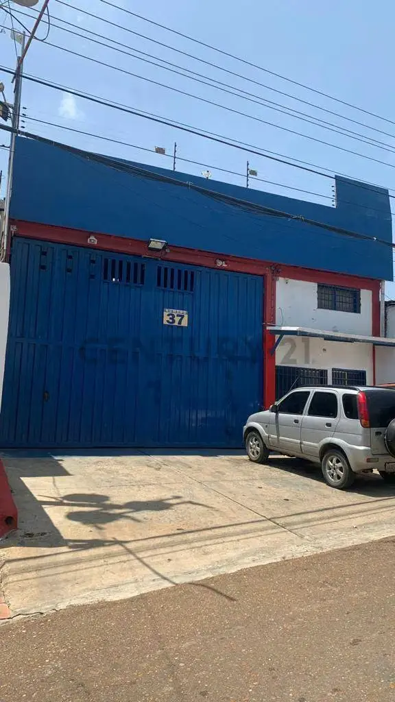 Galpon comercial en Av. Principal Sierra Maestra, Puerto la Cruz.
