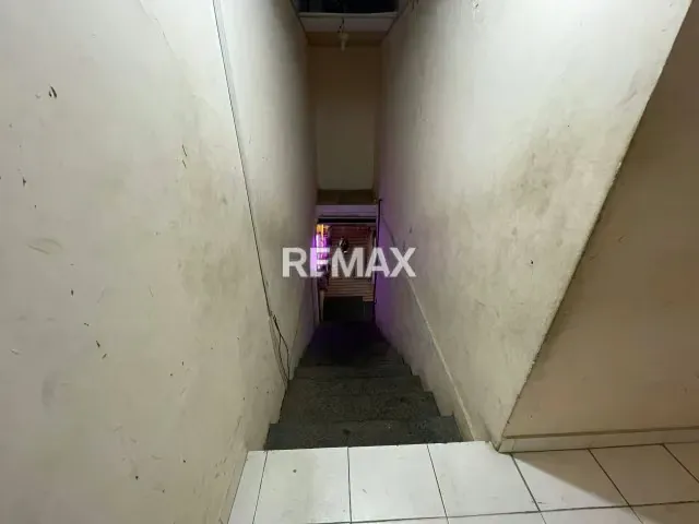 LOCAL COMERCIAL EN LA AVENIDA SANTIAGO MARIÑO, CENTRO COMERCIAL LA GAVIOTA - 13