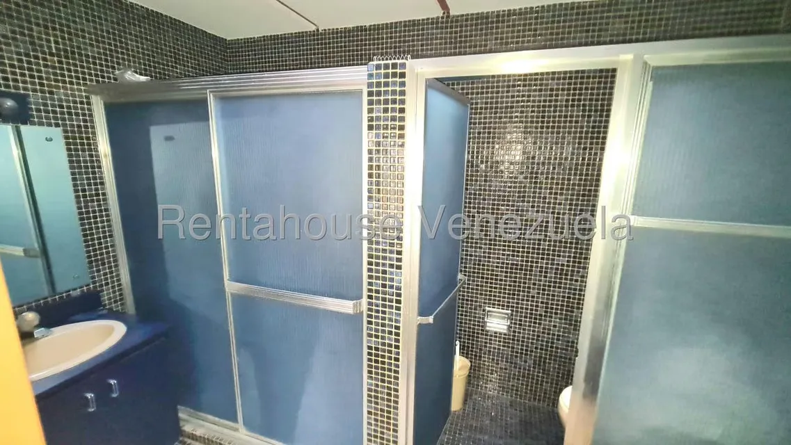 Casa (Multipes Niveles) en Venta en Colinas de Los Ruices, Distrito Metropolitano - 21