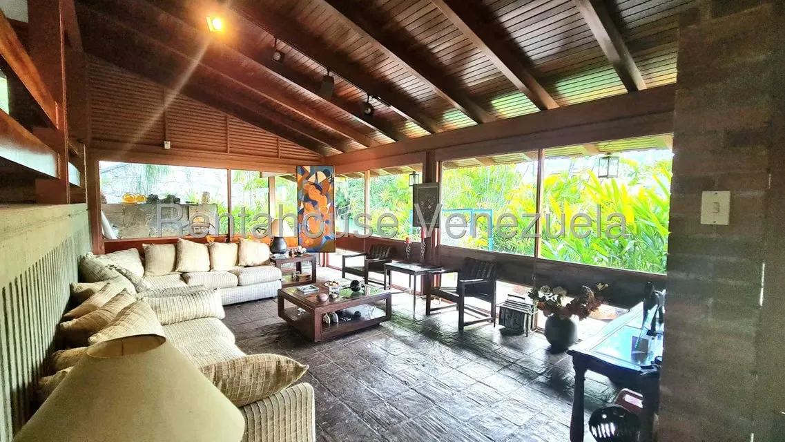 Casa (Multipes Niveles) en Venta en Colinas de Los Ruices, Distrito Metropolitano - 3