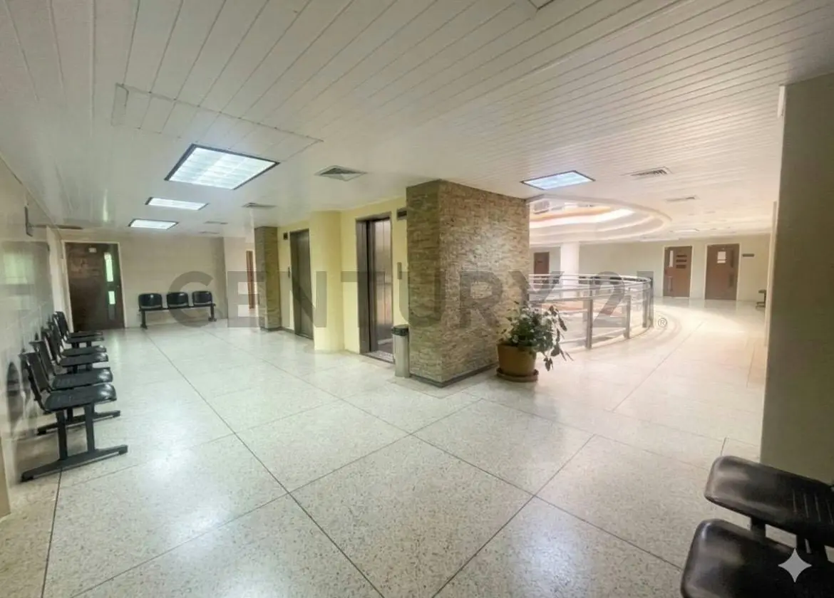Consultorio en Venta. Clínica Puerto Ordaz - 3