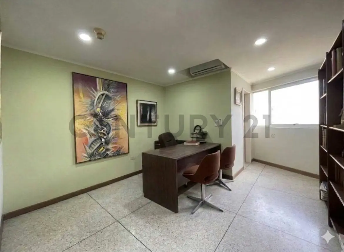 Consultorio en Venta. Clínica Puerto Ordaz - 5
