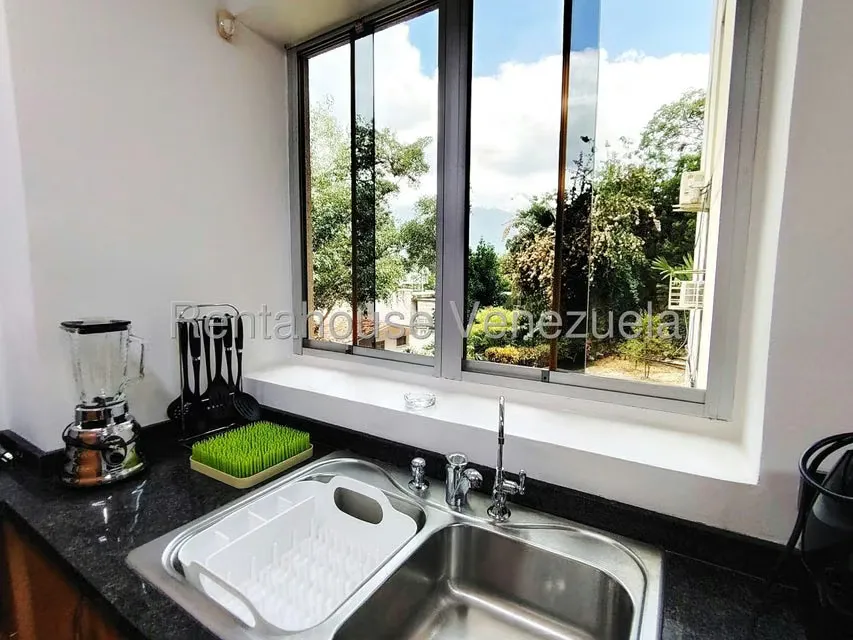 Apartamento (1 Nivel) en Alquiler en Lomas de Chuao, Distrito Metropolitano - 13