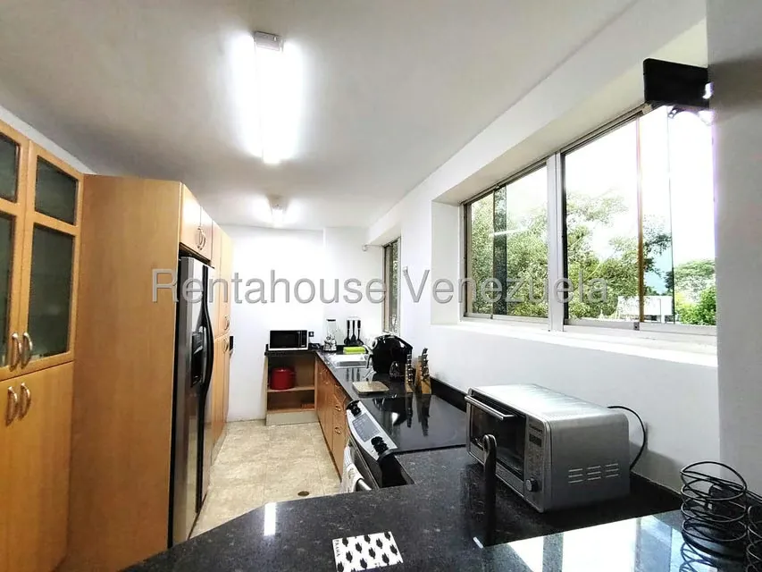 Apartamento (1 Nivel) en Alquiler en Lomas de Chuao, Distrito Metropolitano - 17