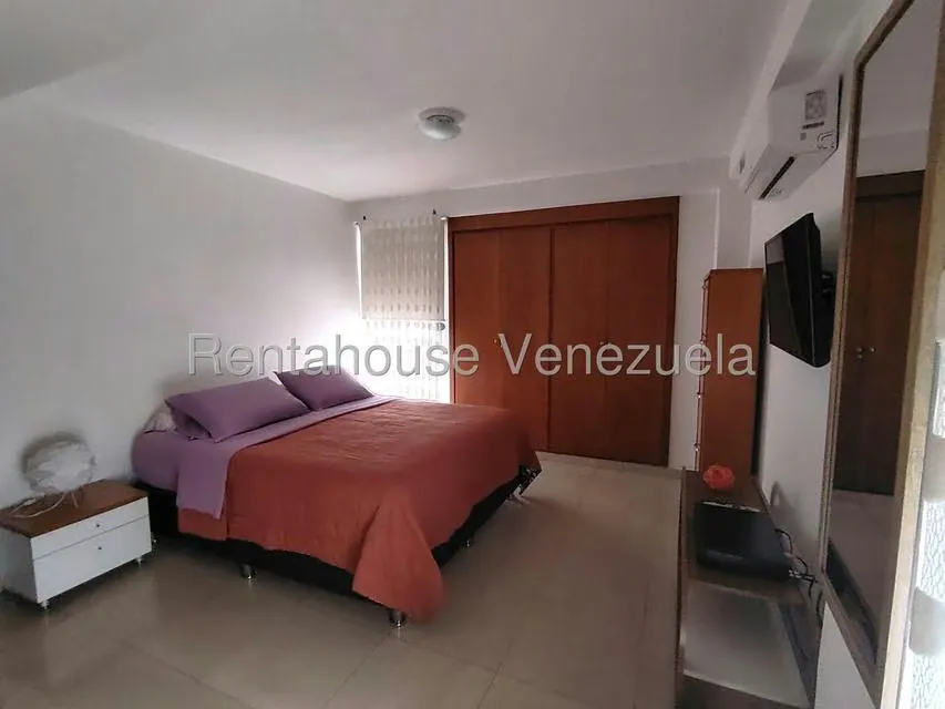 Apartamento (1 Nivel) en Alquiler en Lomas de Chuao, Distrito Metropolitano - 27