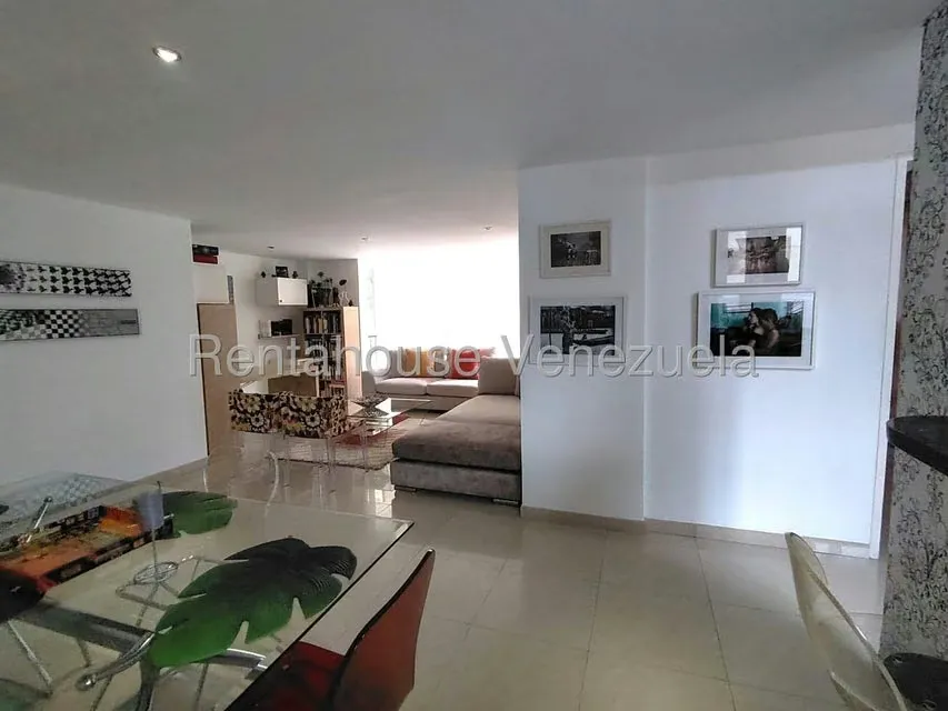 Apartamento (1 Nivel) en Alquiler en Lomas de Chuao, Distrito Metropolitano - 33
