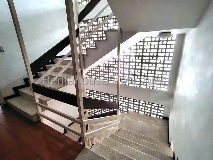 Apartamento (1 Nivel) en Alquiler en Lomas de Chuao, Distrito Metropolitano - 36