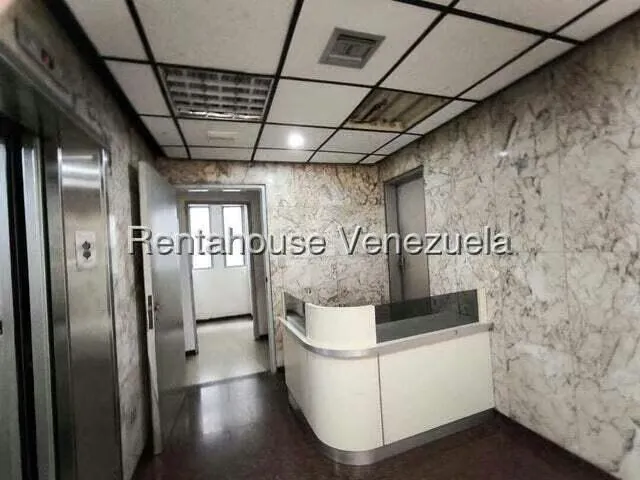 Oficina en Alquiler en La Urbina, Distrito Metropolitano