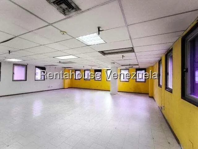 Oficina en Alquiler en La Urbina, Distrito Metropolitano - 17