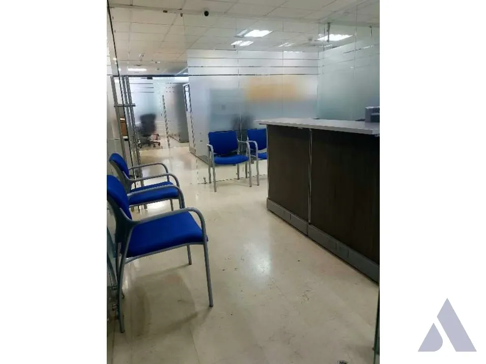 Se alquila oficina 290m2 El Rosal 3237 - 2
