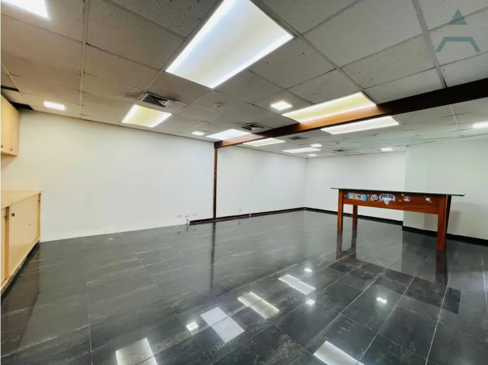 Se alquila Local 245m² Chuao - 14