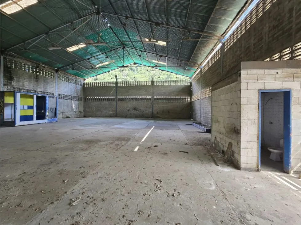 Alquiler de Galpon Industrial en Caucaguita Mun. Sucre (1-F) - 2