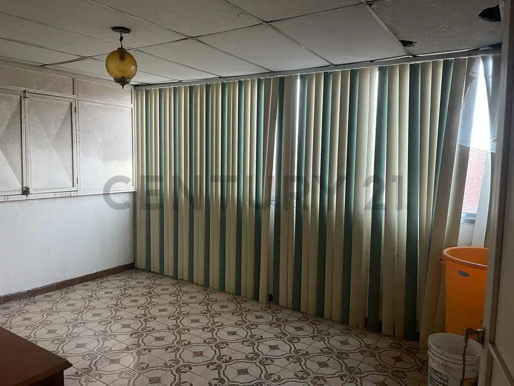En venta Edificio Mixto en Catia. 477 USD x m² | con Local y Apartamentos - 15