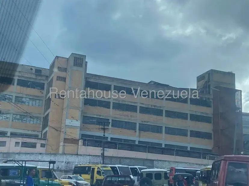 Galpon - Deposito en Alquiler en Ruiz Pineda, Distrito Metropolitano