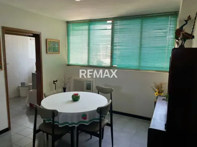 APARTAMENTO EN AV EL MILAGRO FRENTE A LA VEREDA - 6
