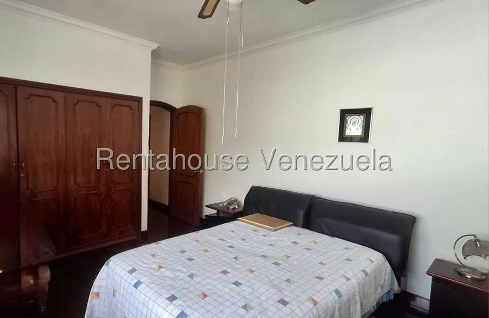 Casa (Multipes Niveles) en Venta en La Paz, Distrito Metropolitano - 31