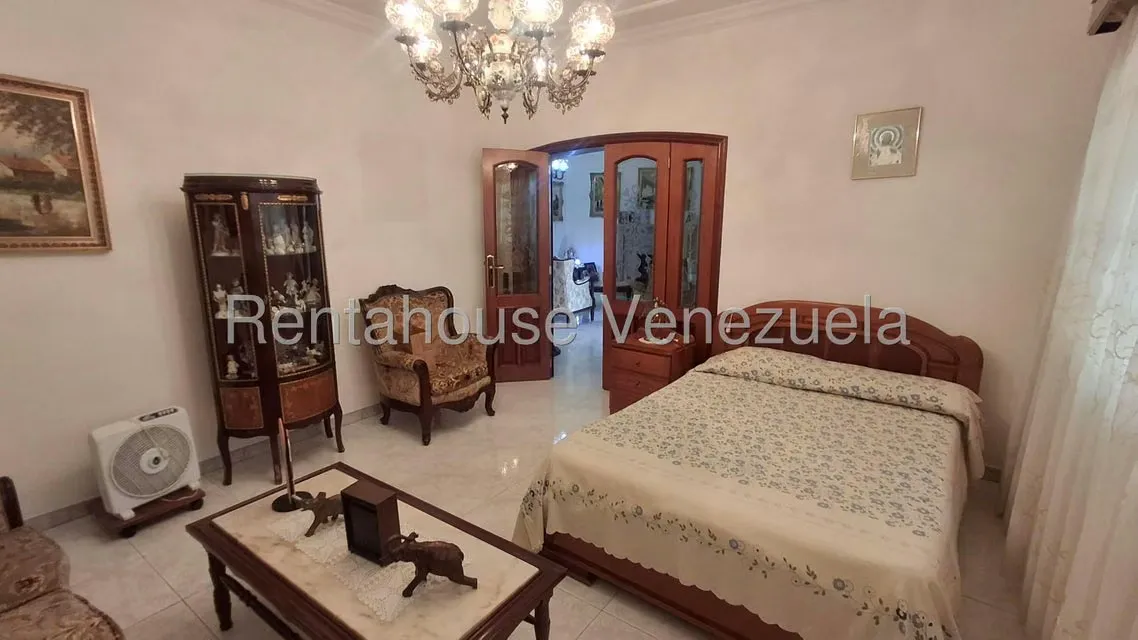 Casa (Multipes Niveles) en Venta en La Paz, Distrito Metropolitano - 36
