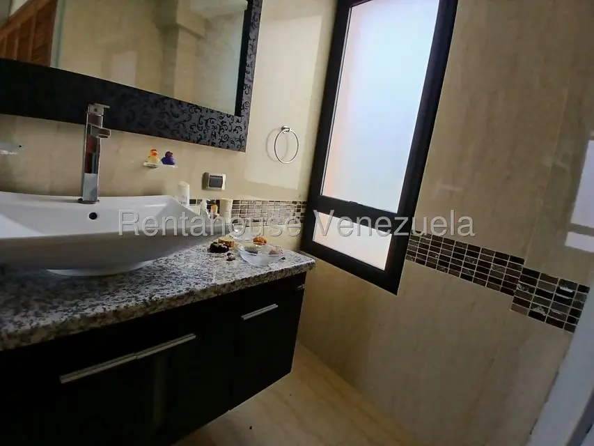 Apartamento (1 Nivel) en Venta en Mampote, Miranda - 29