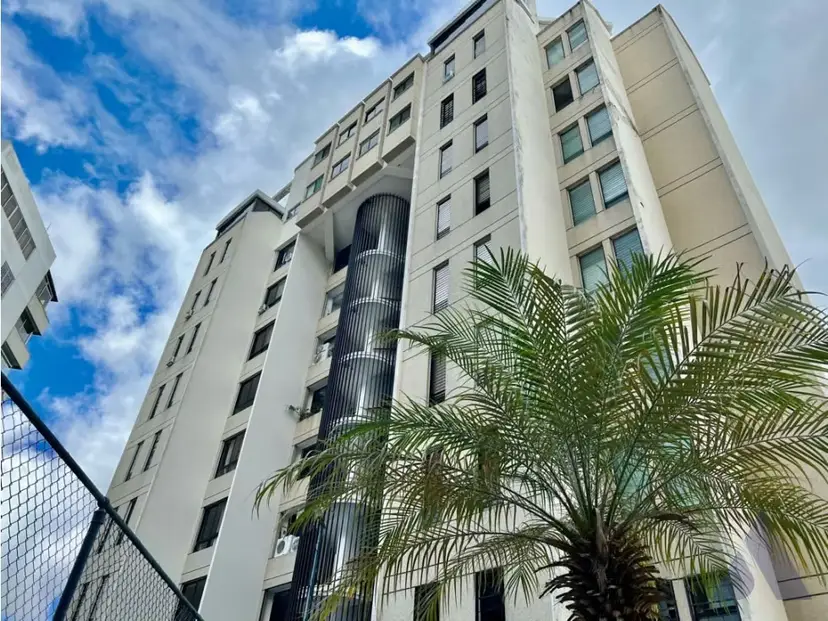Alquilo apartamento 110m2 Los Naranjos 9014