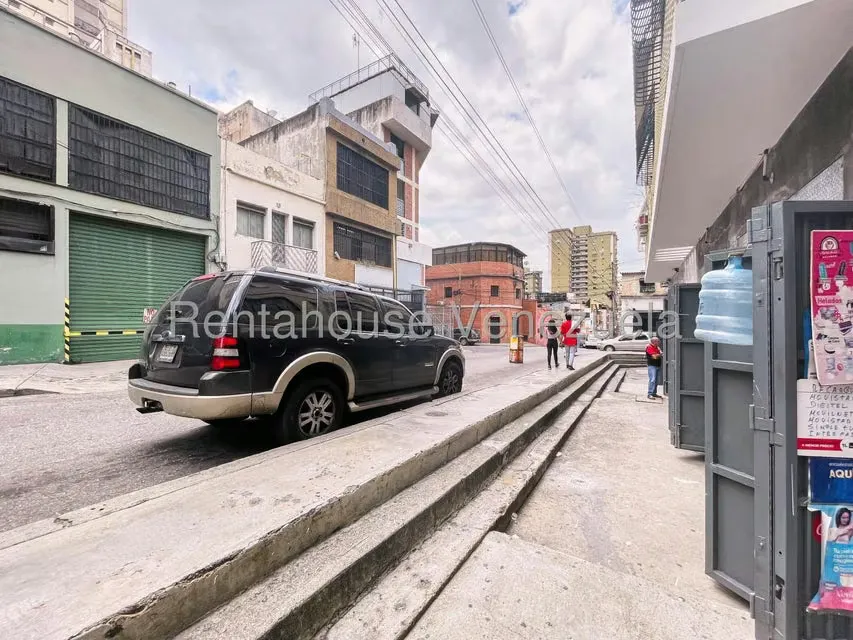 Local Comercial en Alquiler en Parroquia La Candelaria, Distrito Metropolitano - 10
