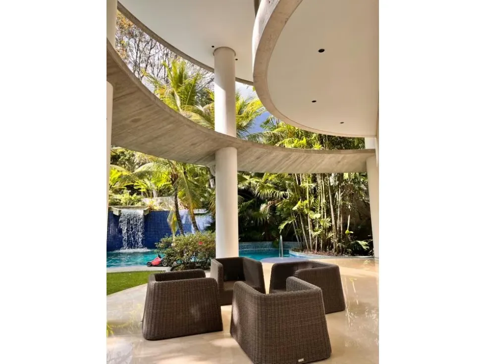 Vendo casa 2200m2 Los Chorros 6783 - 8