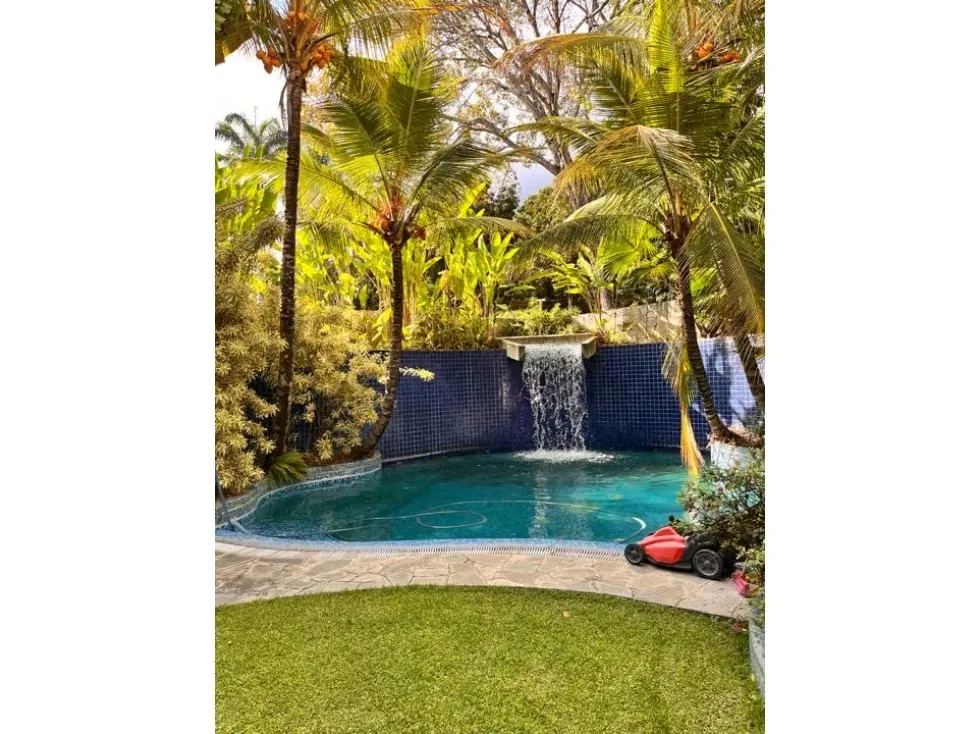 Vendo casa 2200m2 Los Chorros 6783 - 9