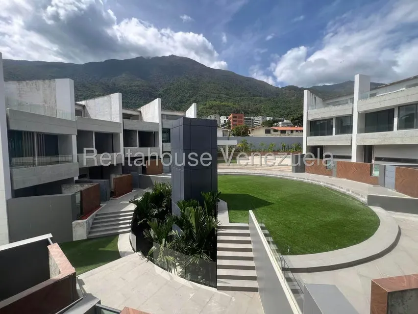 Townhouse (Multiples Niveles) en Venta en Sebucan, Distrito Metropolitano - 21
