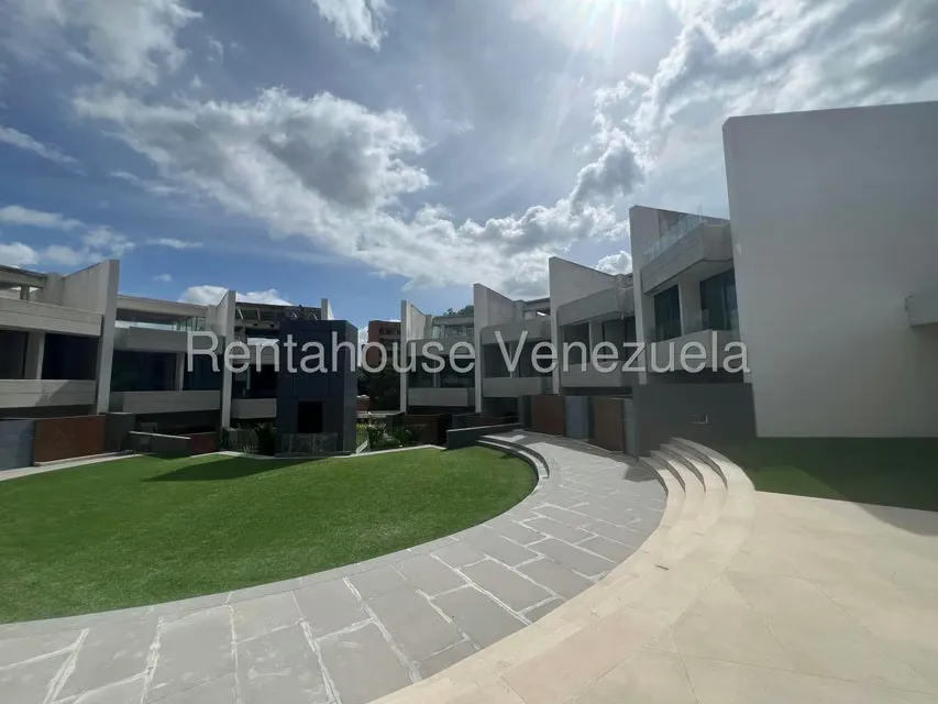 Townhouse (Multiples Niveles) en Venta en Sebucan, Distrito Metropolitano - 8