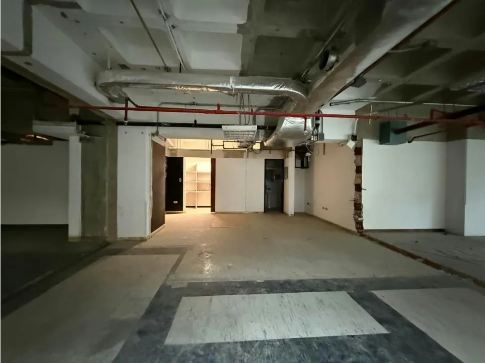 Se Alquila Local Comercial 200m² Los Palos Grandes - 5