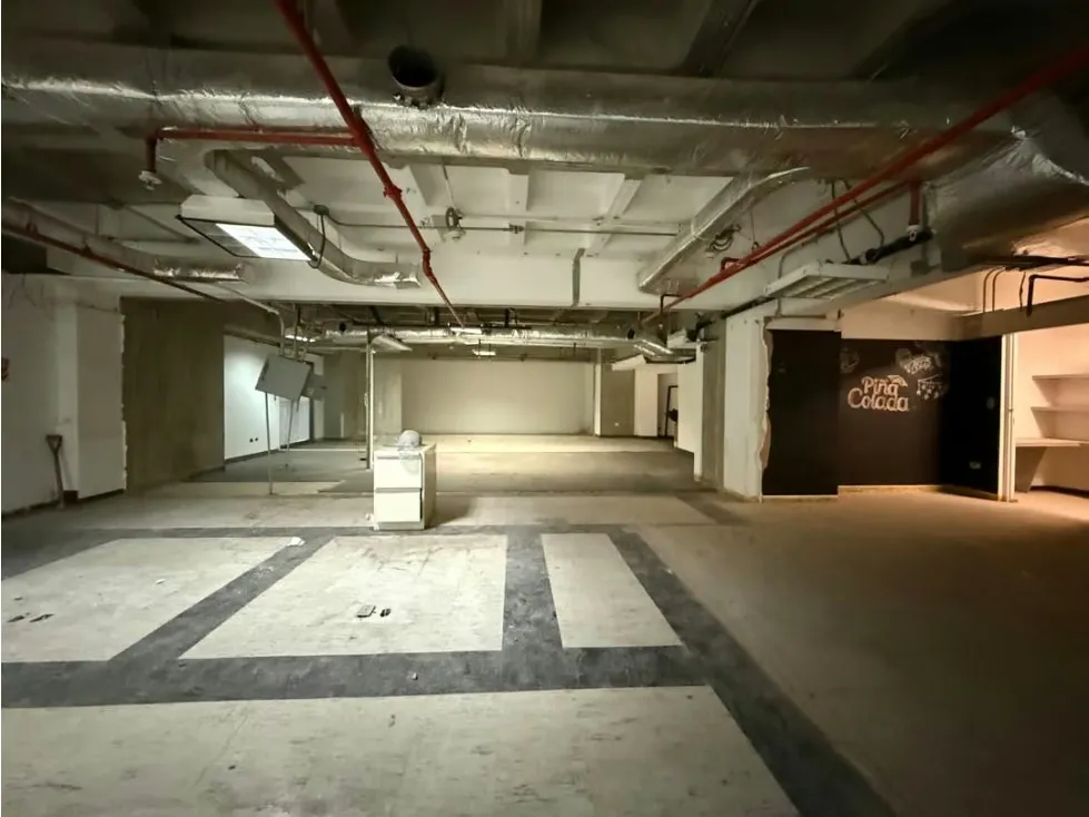 Se Alquila Local Comercial 200m² Los Palos Grandes - 6