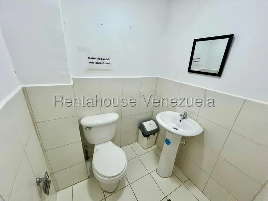 Consultorio Medico en Alquiler en Centro, Lara - 17
