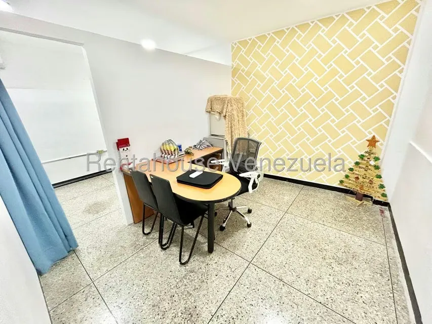 Consultorio Medico en Alquiler en Centro, Lara - 18