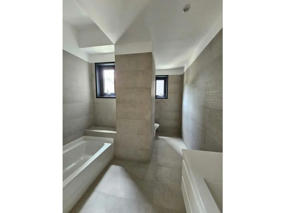 APARTAMENTO EN VENTA 168 M2- URB MACARACUAY - 6