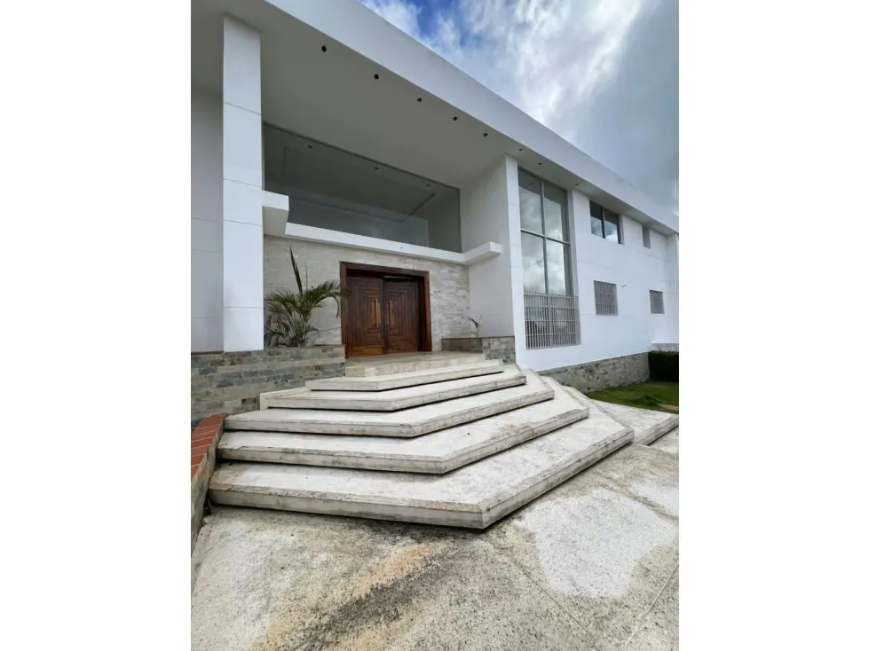 Se vende casa 2200m2 La Lagunita 1419