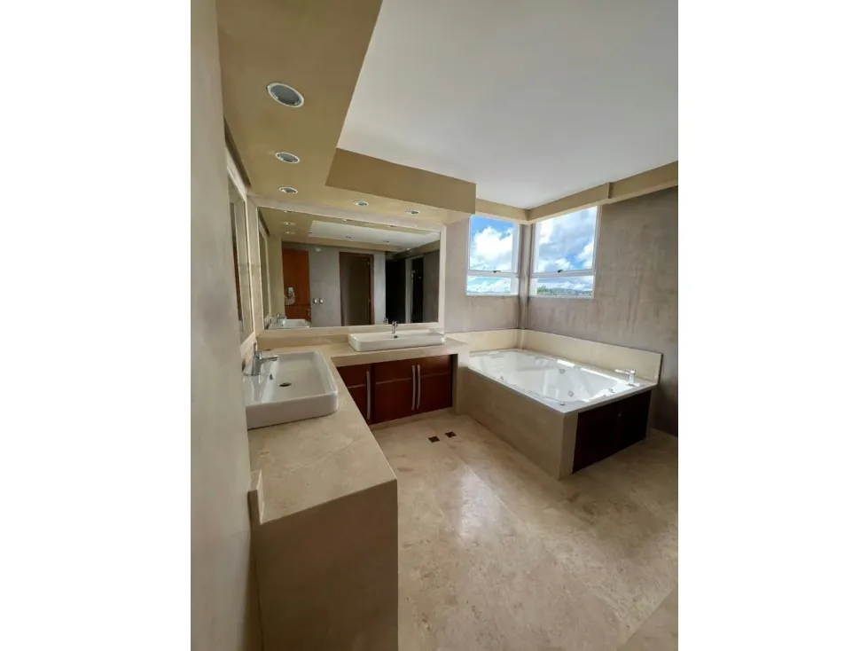 Se vende casa 2200m2 La Lagunita 1419 - 11