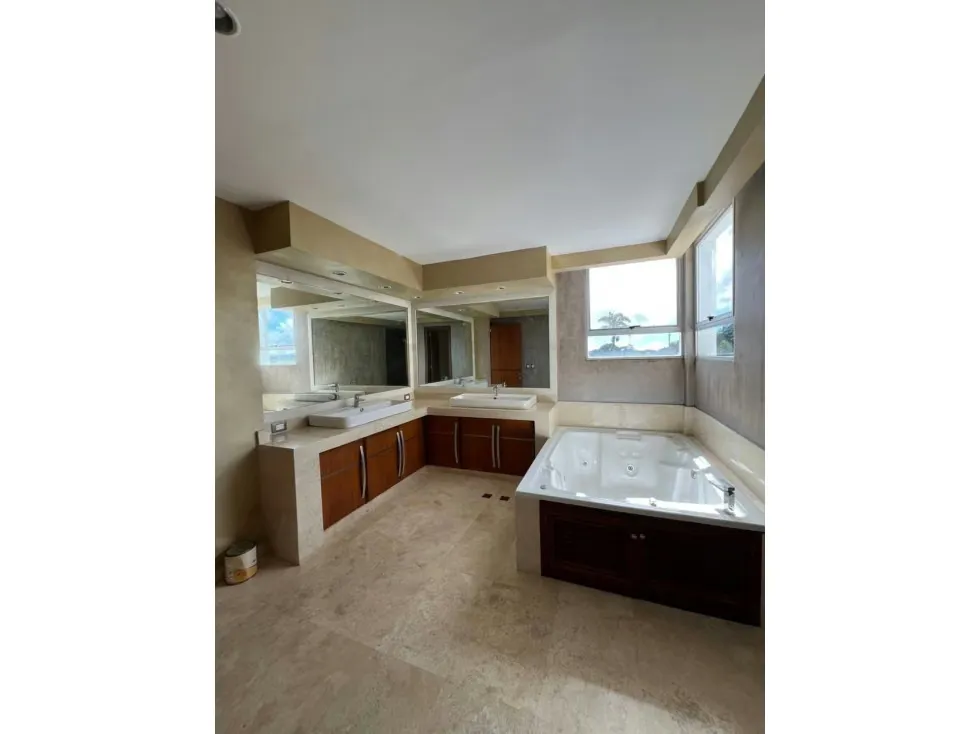 Se vende casa 2200m2 La Lagunita 1419 - 14