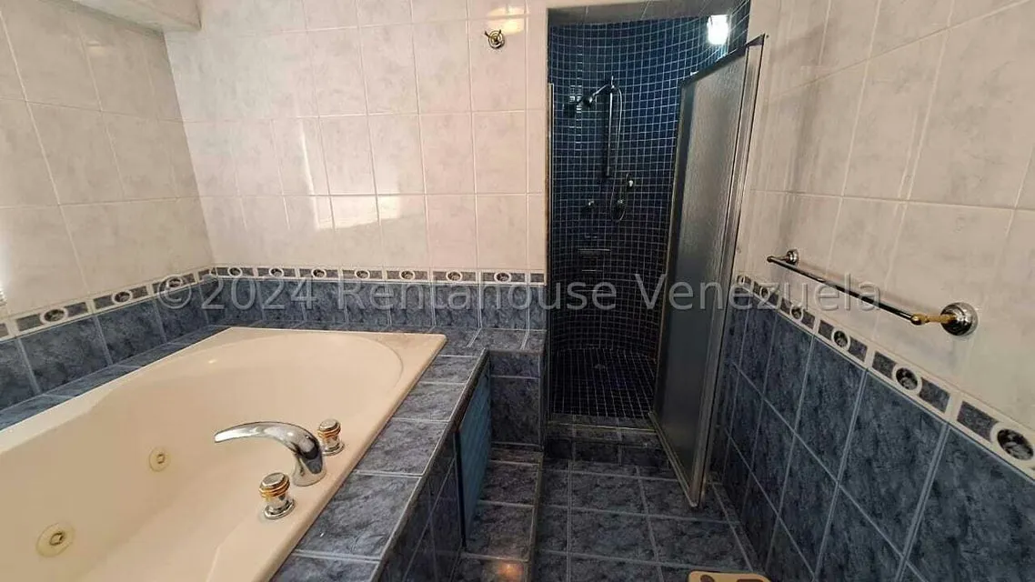 Apartamento (1 Nivel) en Venta en El Hatillo, Distrito Metropolitano - 32