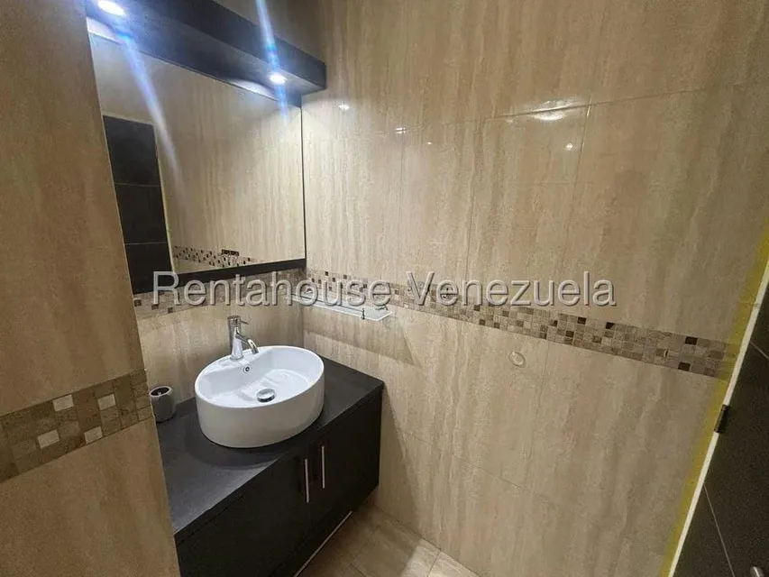 Apartamento (1 Nivel) en Venta en Los Naranjos Humboldt, Distrito Metropolitano - 14
