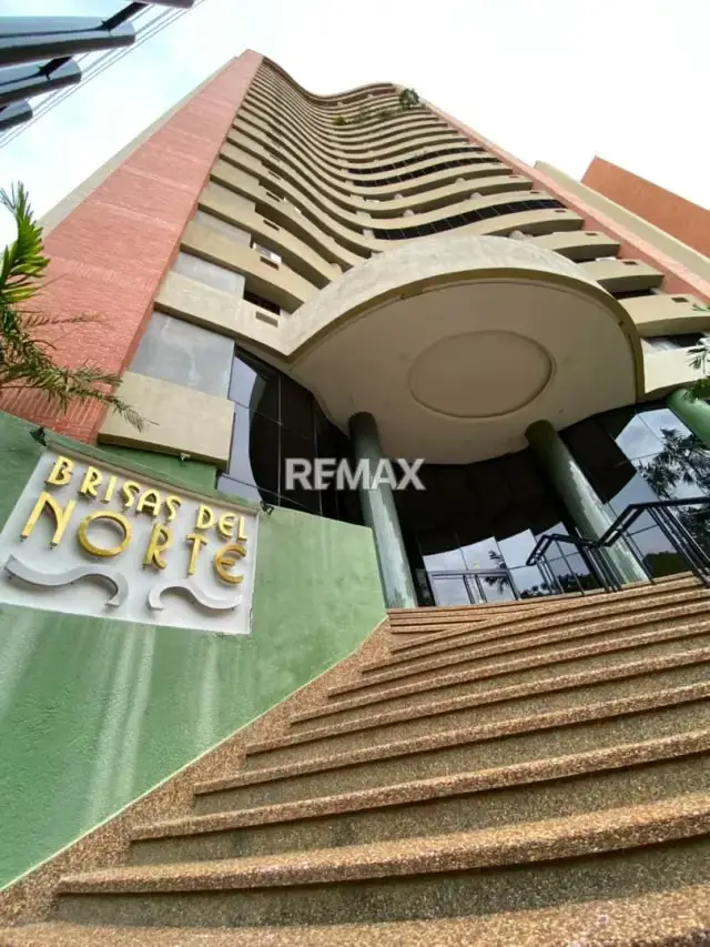En venta apartamento en las Chimeneas - Brisas del Norte