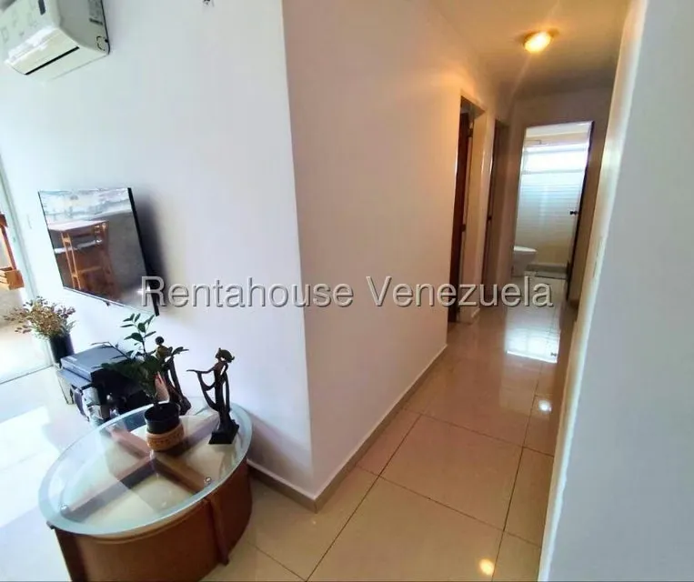 Apartamento (1 Nivel) en Alquiler en Parroquia La Candelaria, Distrito Metropolitano - 11