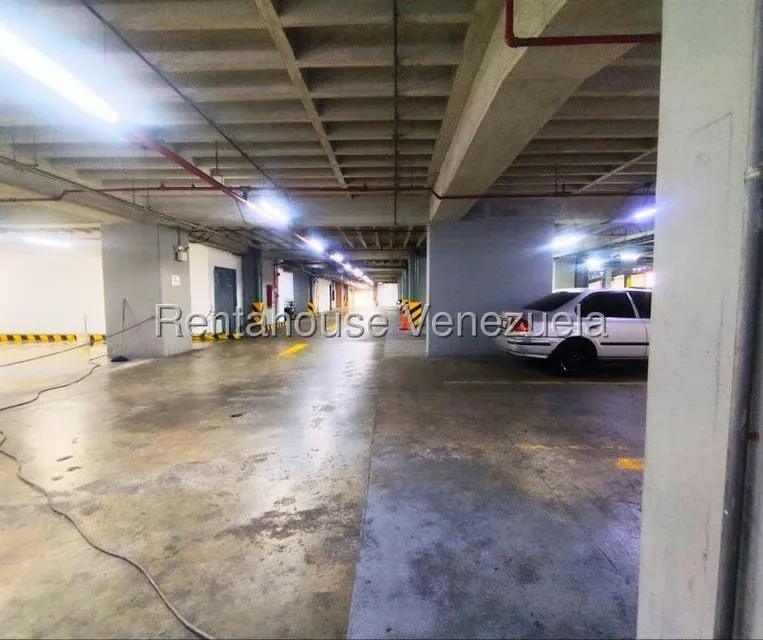 Apartamento (1 Nivel) en Alquiler en Parroquia La Candelaria, Distrito Metropolitano - 29
