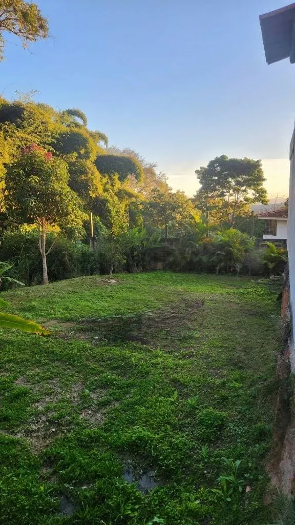EN VENTA CASA CON ANEXO en Urb Tara, próximo al CC La Cascada en Carrizal - 14