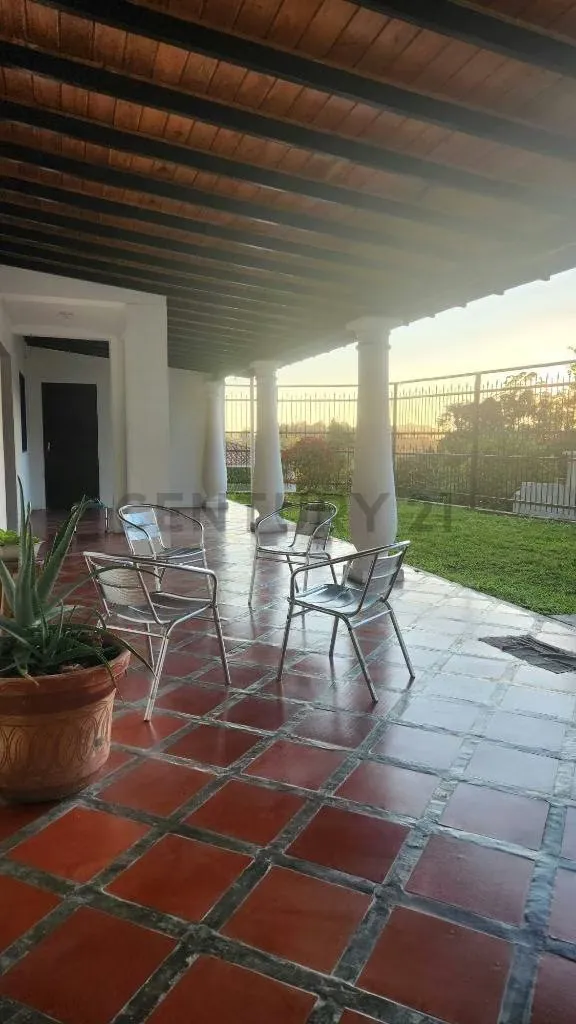 EN VENTA CASA CON ANEXO en Urb Tara, próximo al CC La Cascada en Carrizal - 3