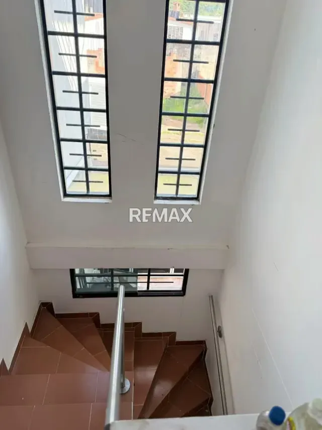 EN VENTA CASA EN URBANIZACION VALLE ARRIBA - 2
