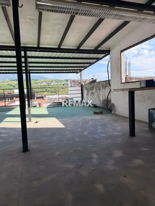 EN VENTA CASA EN URBANIZACION VALLE ARRIBA - 4