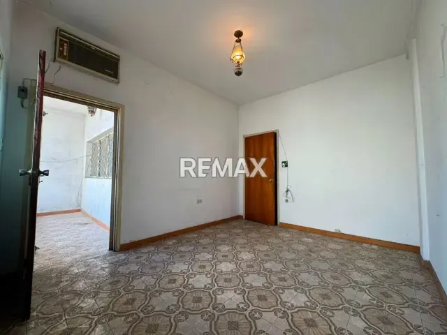 Casa Comercial en Venta, con Alto Potencial Comercial, Centro de Guatire - 14