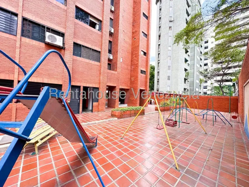 Apartamento (1 Nivel) en Venta en El Rosal, Distrito Metropolitano - 3