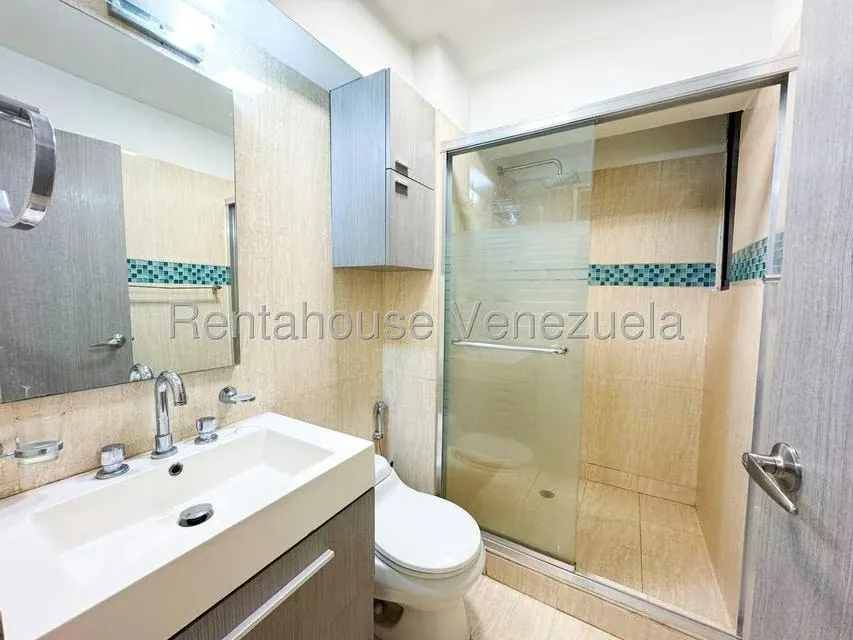 Apartamento (1 Nivel) en Venta en El Rosal, Distrito Metropolitano - 35
