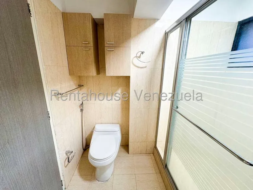 Apartamento (1 Nivel) en Venta en El Rosal, Distrito Metropolitano - 36